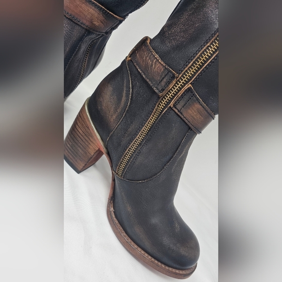 Freebird Women's Holland Distressed Brown Western Round Toe Tall Boots Size 8 - Picture 6 of 16